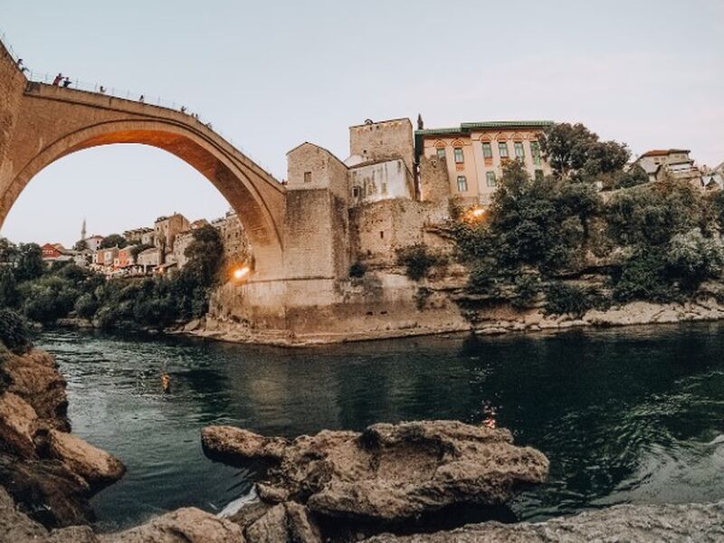 Kosovalı Baştanbaşa Balkan Turu Air Albania Havayolları İle Extra Turlar ve Akşam Yemekleri Dahil