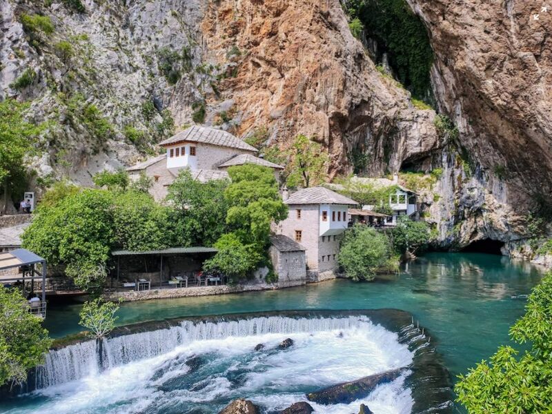 Baştanbaşa Balkanlar THY ile Tüm Çevre Gezileri, Ekstra Turlar, Akşam Yemekleri Dahil SKP-BEG