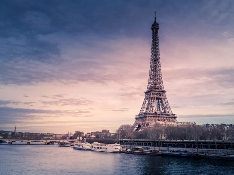 Yılbaşı Romantik Paris Turu