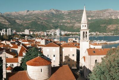 İzmir Çıkışlı Kosovalı Baştanbaşa Balkan Turu Air Albania Havayolları İle Extra Turlar ve Akşam Yemekleri Dahil