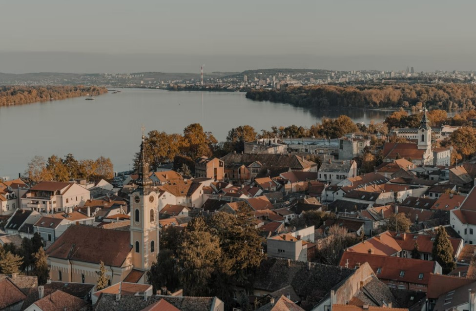 İzmir Çıkışlı Büyük Balkan Turu 7 Gece 8 Gün Air Albania İle Extra Turlar ve Akşam Yemekleri Dahil