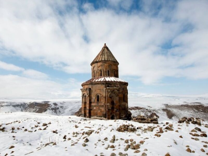 İzmir'den Doğu Ekspresi Rotası Van, Karlar Altında İshakpaşa, Kars, Erzurum Palandöken Turu (4 Gece Otel)