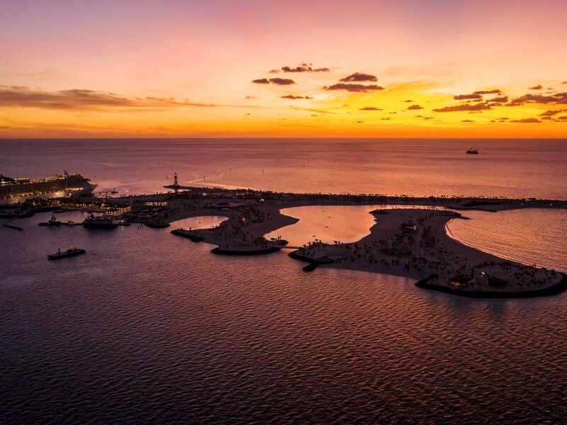 Kuşadası Hareketli Msc Divina ile Batı Akdeniz & Yunan Adaları